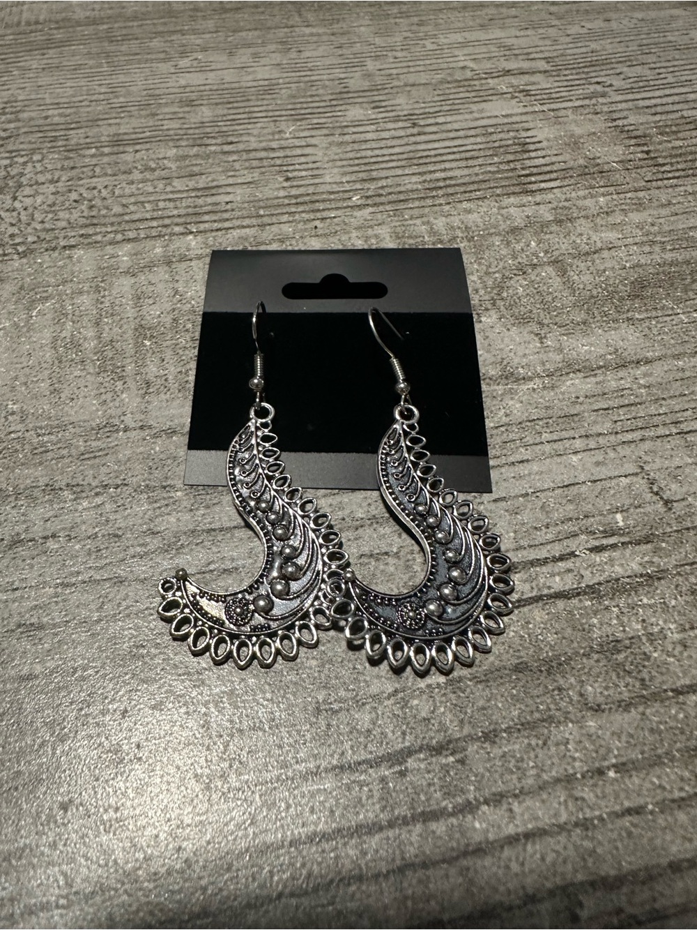 Silver Dangle‎ Earrings NWT